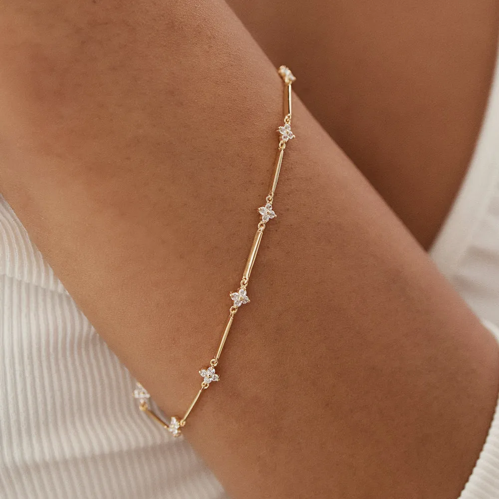 14k Clover Setting Diamond Infinity Bracelet