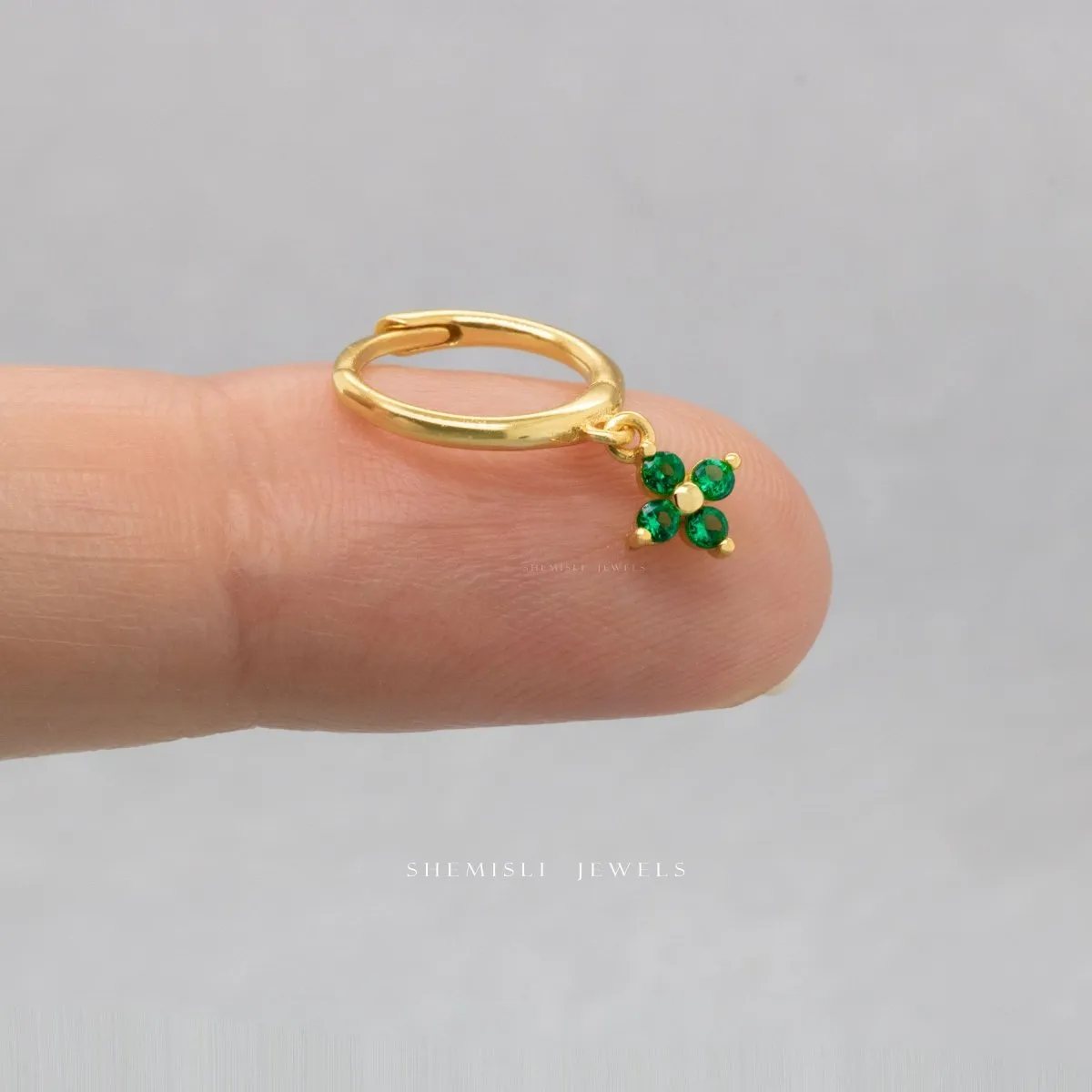 4 leaf Clover Emerald CZ Drop Hoop Earrings, Flower Dangle Huggies, Unisex, Gold, Silver SHEMISLI SH541