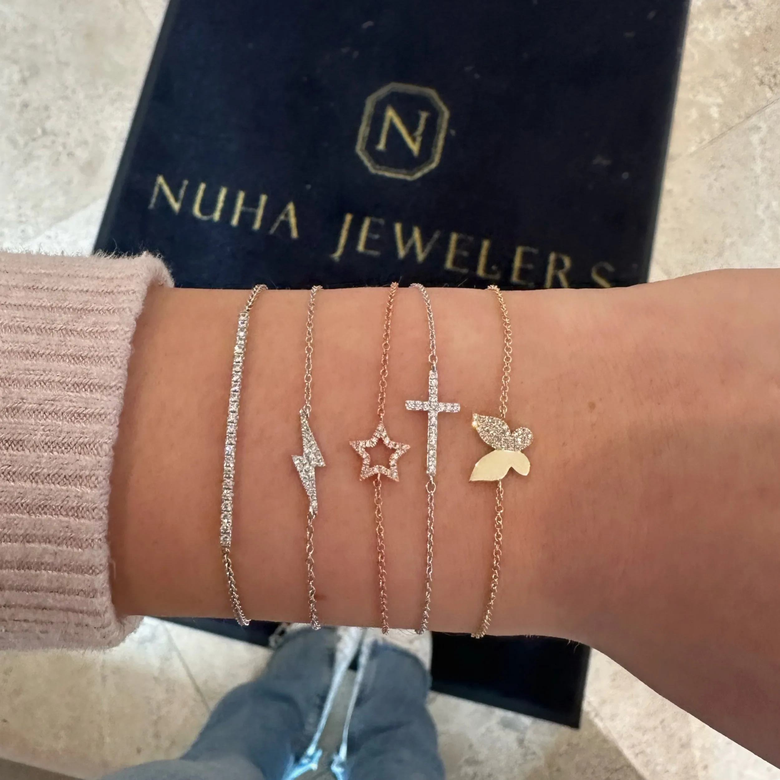 Diamond Cutout Star Fashion Bracelet