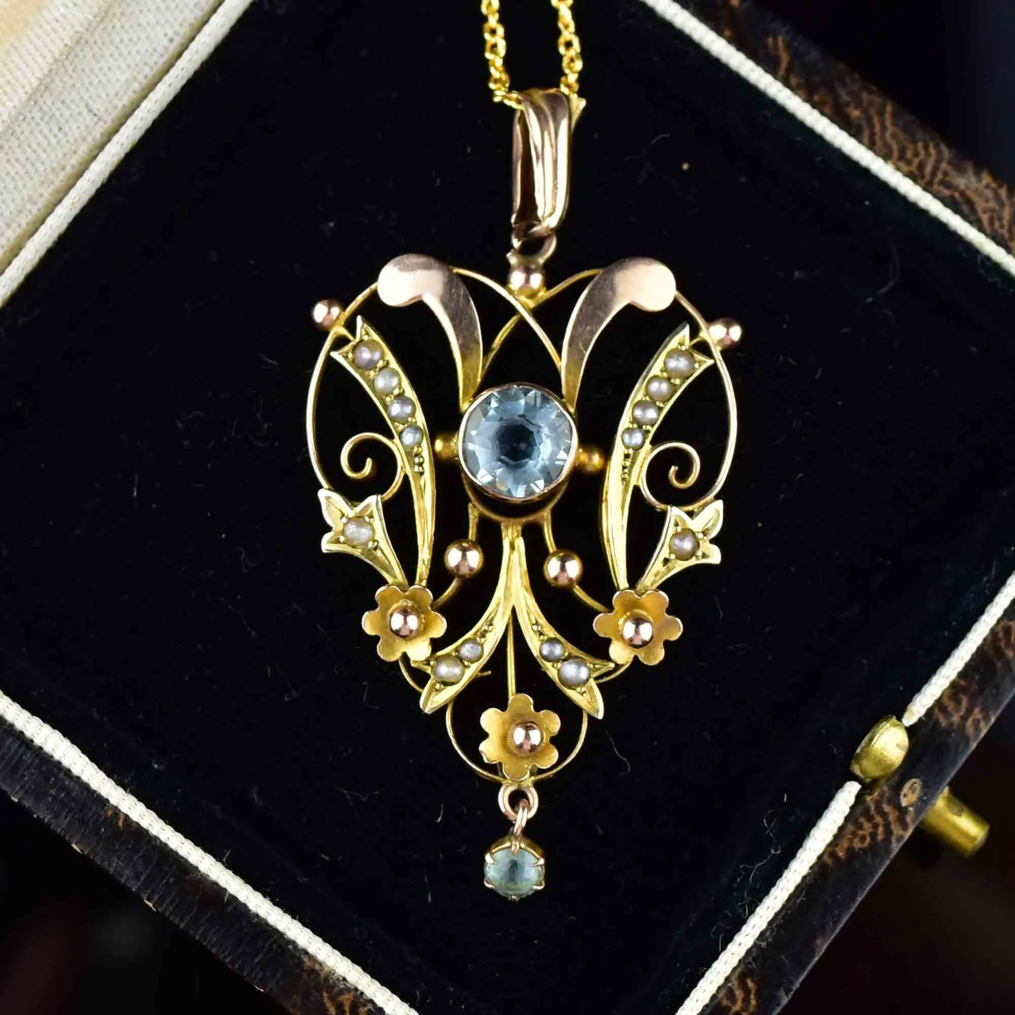 Edwardian Gold Aquamarine Lavaliere Pendant Necklace