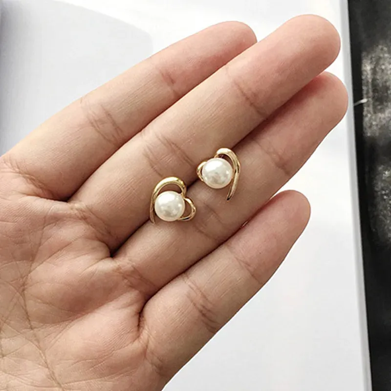 Imitation Pearl Earring for Women Gold Color Round Stud Earrings Christmas gift Irregular Design Unusual Earrings bijoux femme