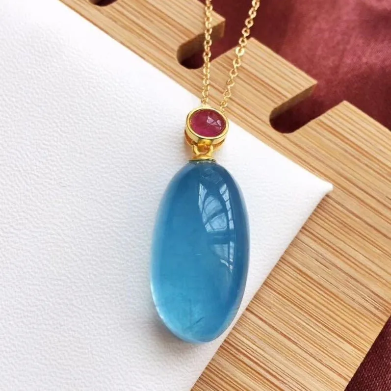 Natural Ice Blue Aquamarine 18k Necklace Pendant