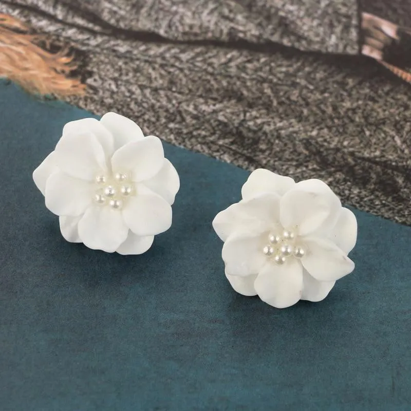 Woman Simulated Pearl Flower Stud Earrings